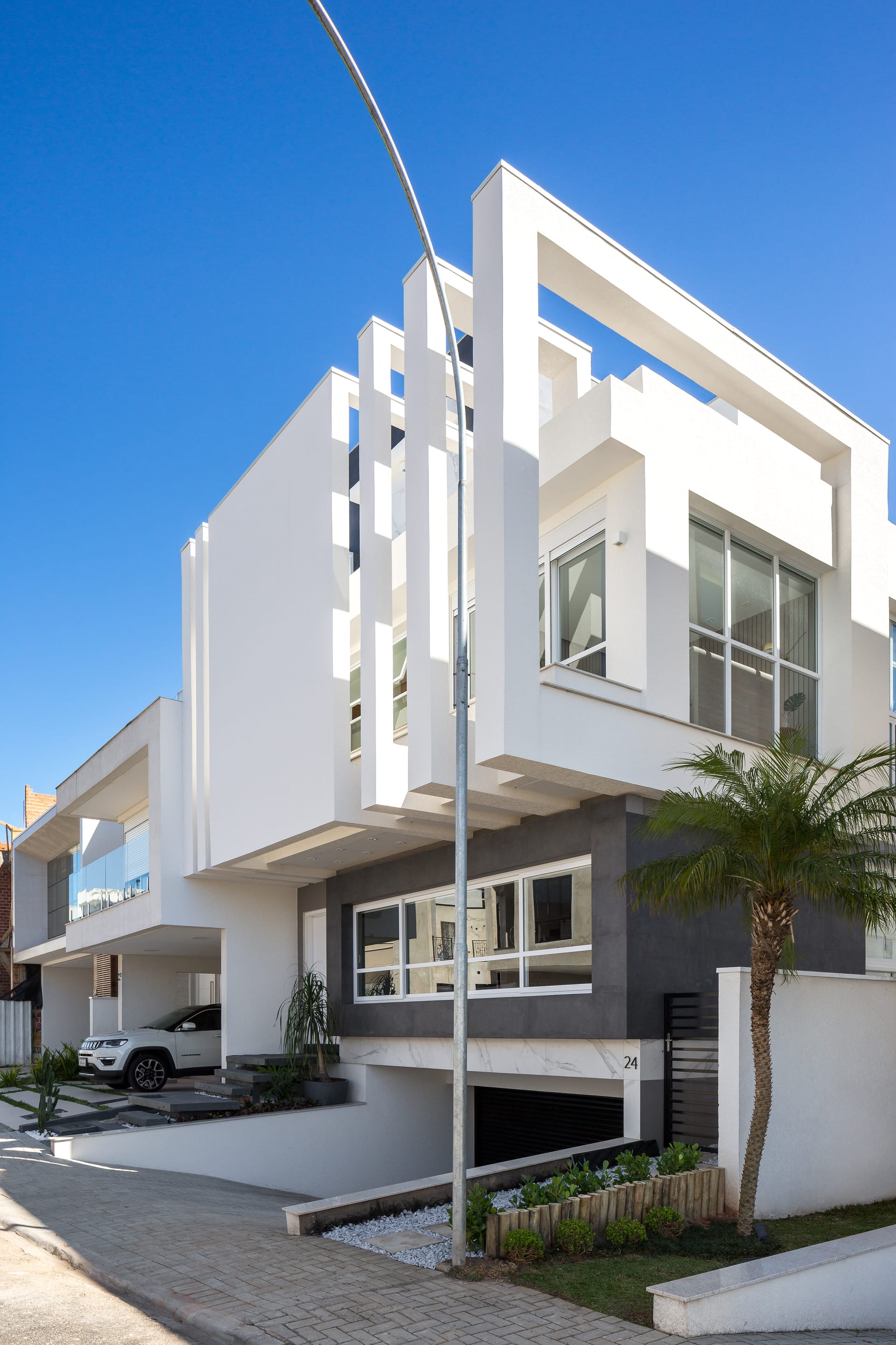 ArchDaily - KE House