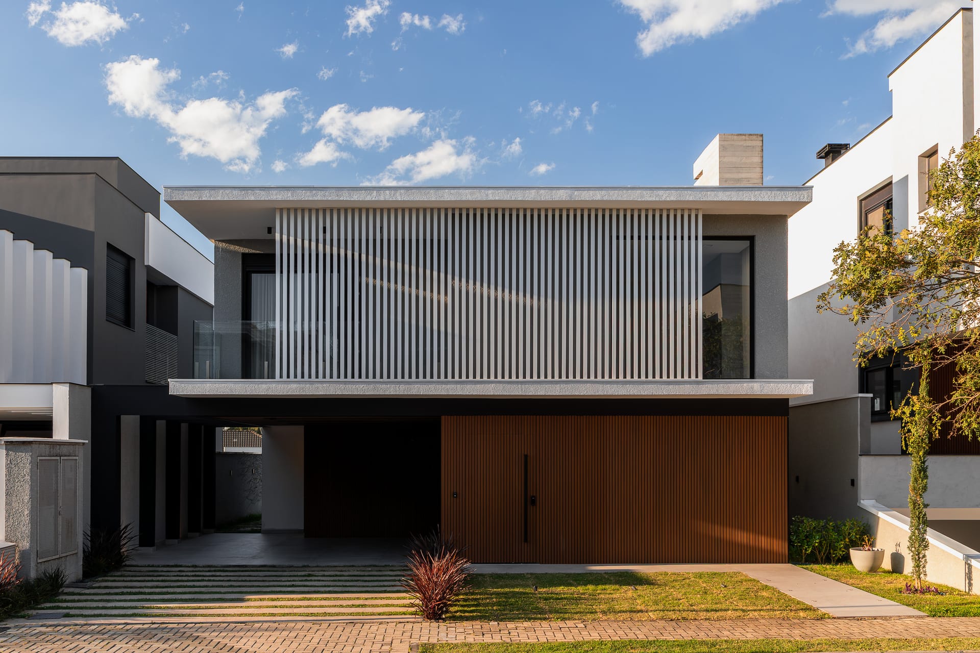 Casa Minimal - Foto 2 do projeto